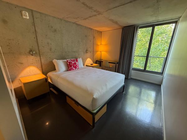 Annex room