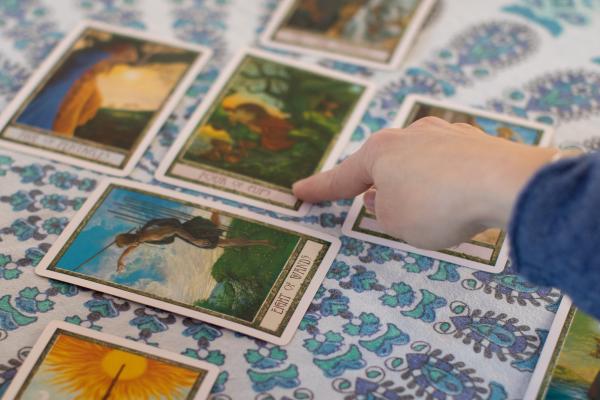 Tarot card reading
